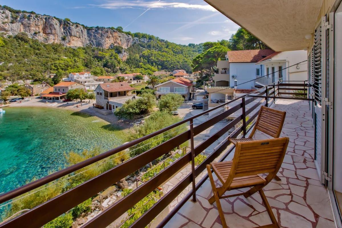 Villa Mateljan Zastrazisce Ngoại thất bức ảnh