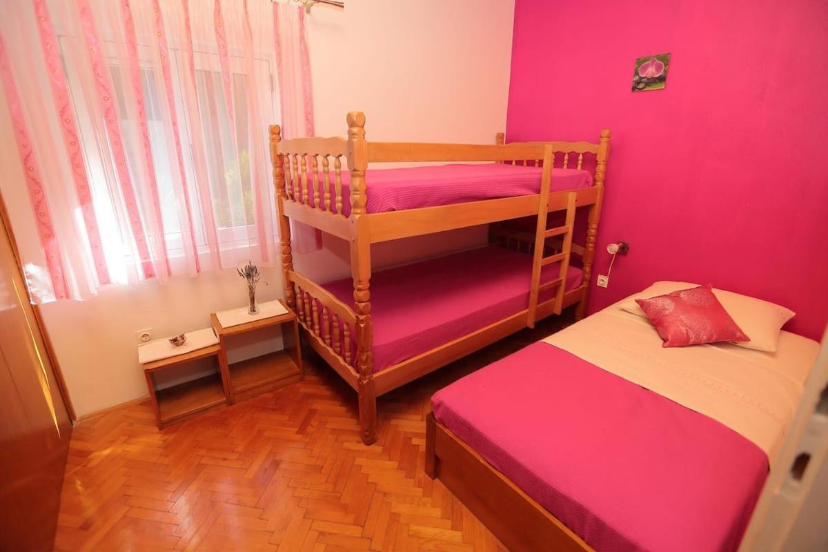 Villa Mateljan Zastrazisce Ngoại thất bức ảnh