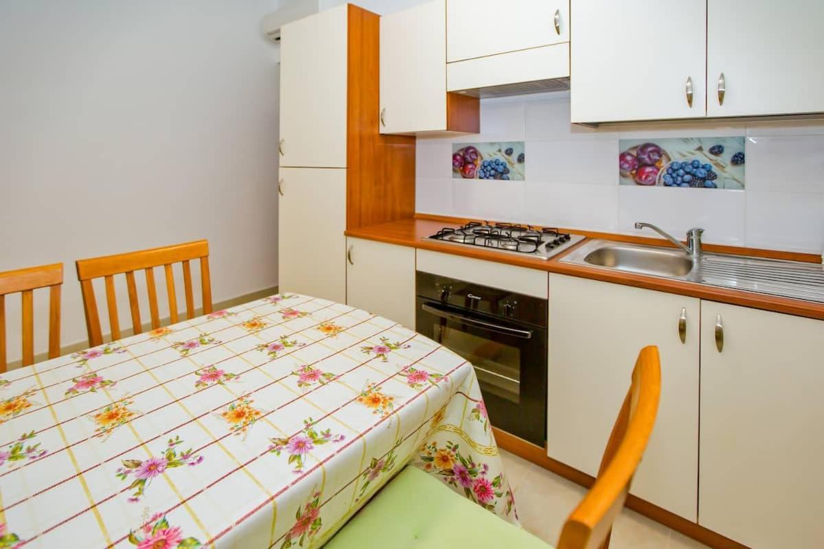 Villa Mateljan Zastrazisce Ngoại thất bức ảnh