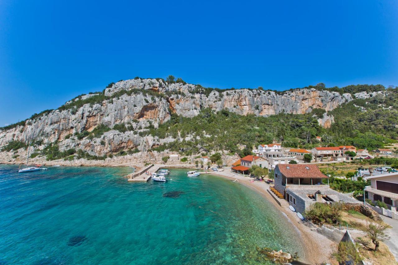Villa Mateljan Zastrazisce Ngoại thất bức ảnh